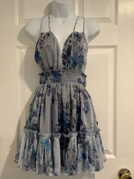 Lulus Dresses & Skirts - NWT LULU’S Gray/Blue Floral Strappy Tie Back Summer Wedding Guest Mini Dress S